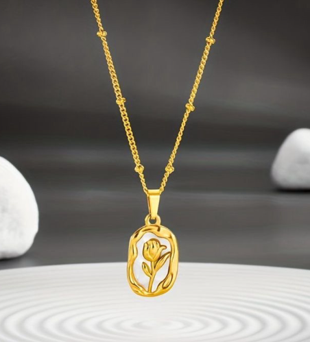 Vintage rose necklace