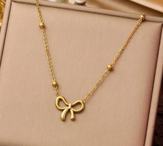 Bow necklace