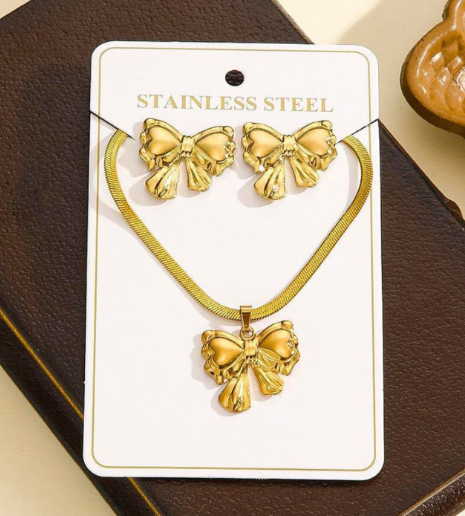 Detail Bow Earring Necklace Set