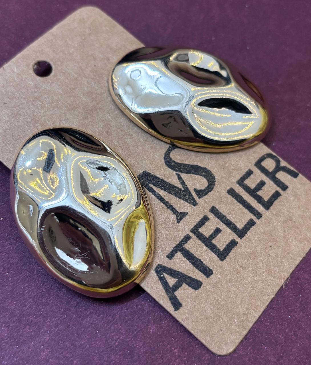 STATEMENT ROUND EARRING