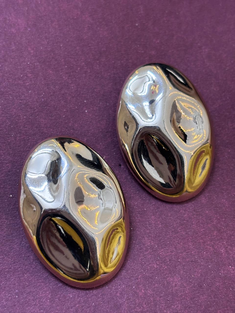 STATEMENT ROUND EARRING