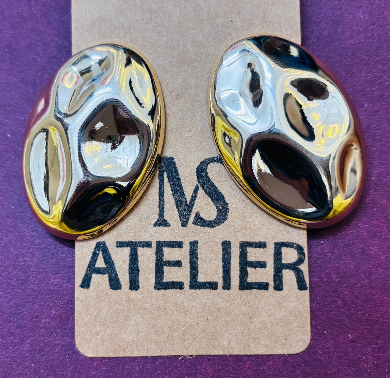 STATEMENT ROUND EARRING