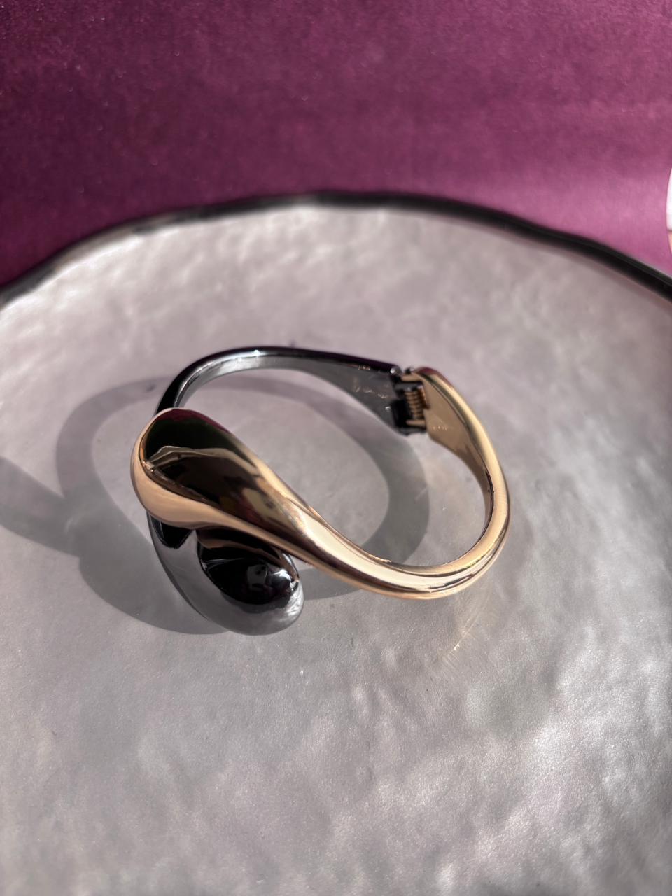 Trendy 2 tone water drop bracelet