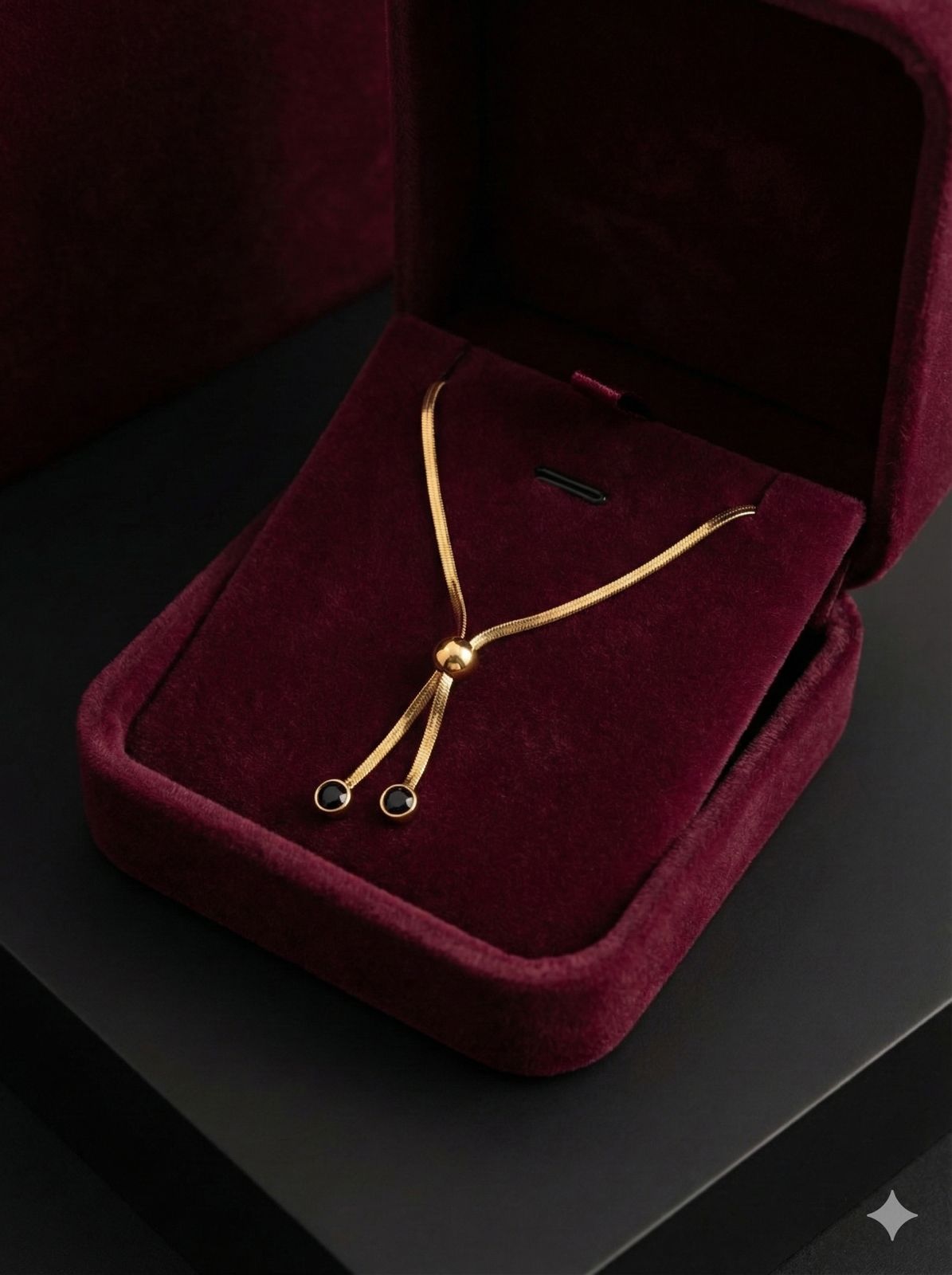 Elegant bead necklace