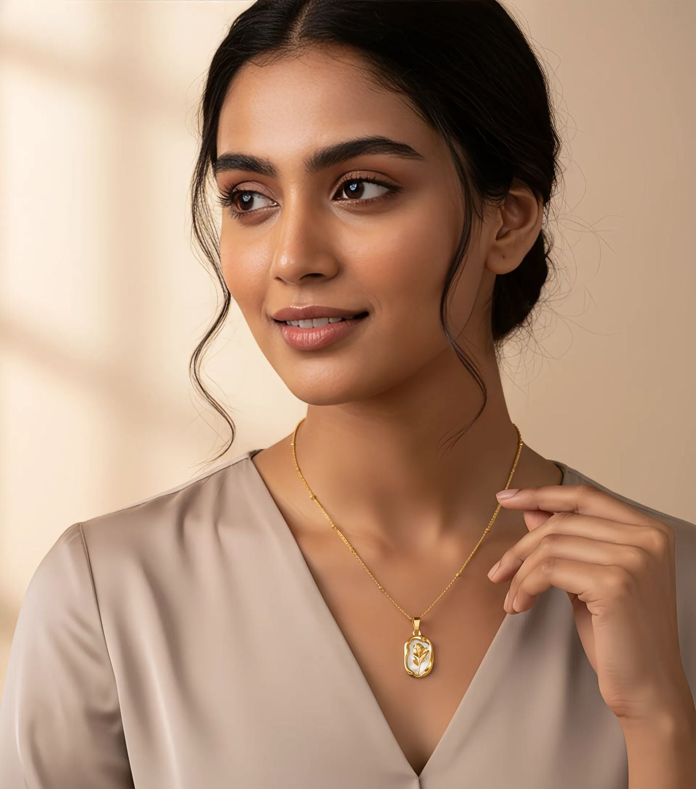 Vintage rose necklace